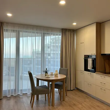 Skyline 44 Warna